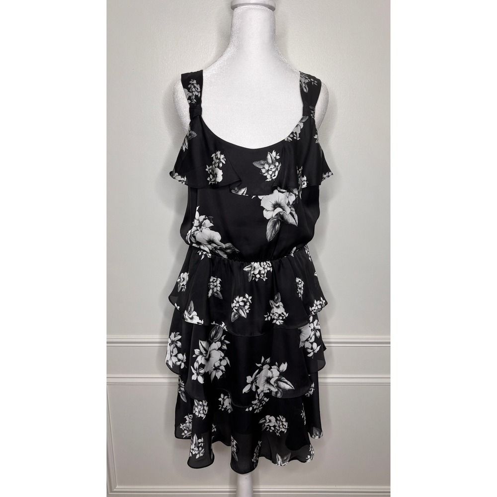 White House Black Market Floral Tiered Ruffle Dress‎ Size 8 Special Occasion